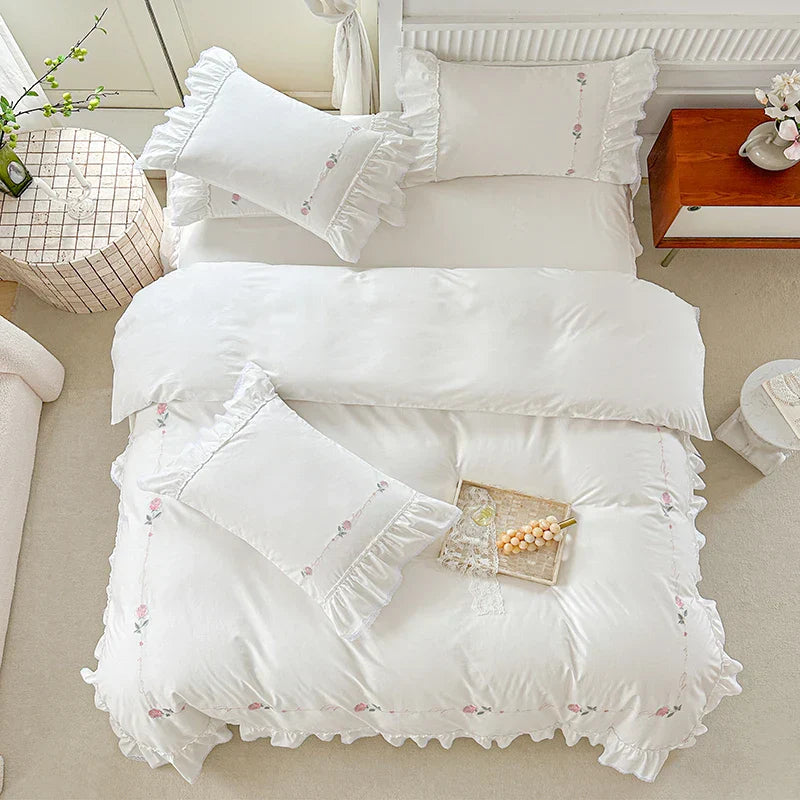 Decobites Rose Flowers White Cotton Bedding Set with Lace Ruffles