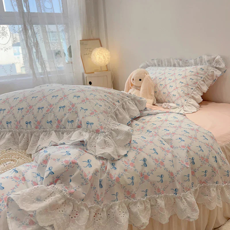 Decobites Korean Princess Style Floral Lace Ruffles Bedding Set with Pillowcase