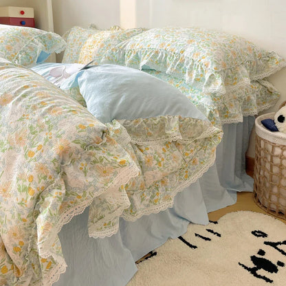 Decobites Korean Lace Ruffles Bedding Set with Bed Skirt, Soft Skin-Friendly Material