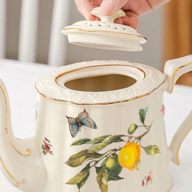 Gold Edge Ceramic Set