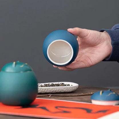 مرطبان تخزين الشاي على شكل قطة محظوظة من DecorBites™: علبة خزفية لطيفة لتخزين الشاي والحلوى في المنزل