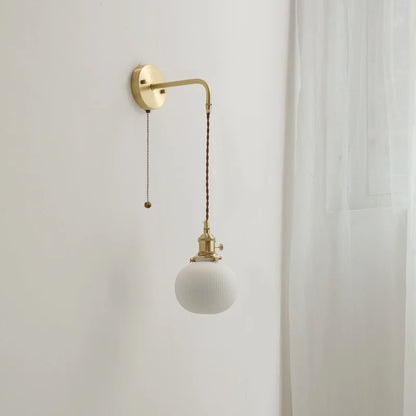 Lámpara de pared LED DecorBites™ de cerámica y cobre con interruptor de cadena para interiores de estilo moderno
