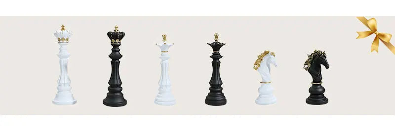 SAAKAR Resin Chess Figurines Set