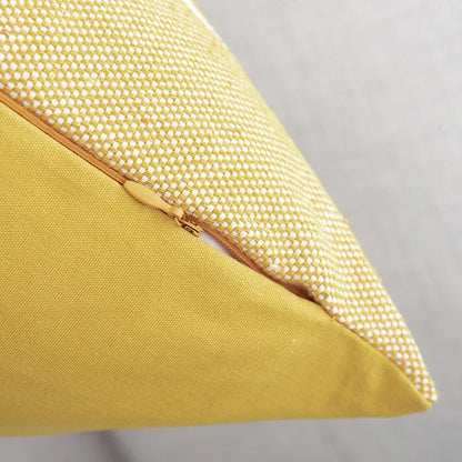 Funda de cojín DecorBites™ con borlas geométricas - Cojín decorativo tejido amarillo y negro