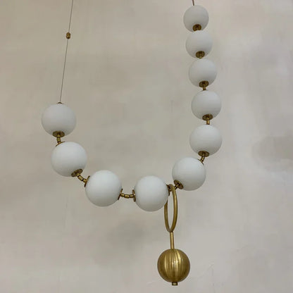Lámpara de techo de lujo DecorBites™ Golden Necklace Chandelier para escaleras y comedor