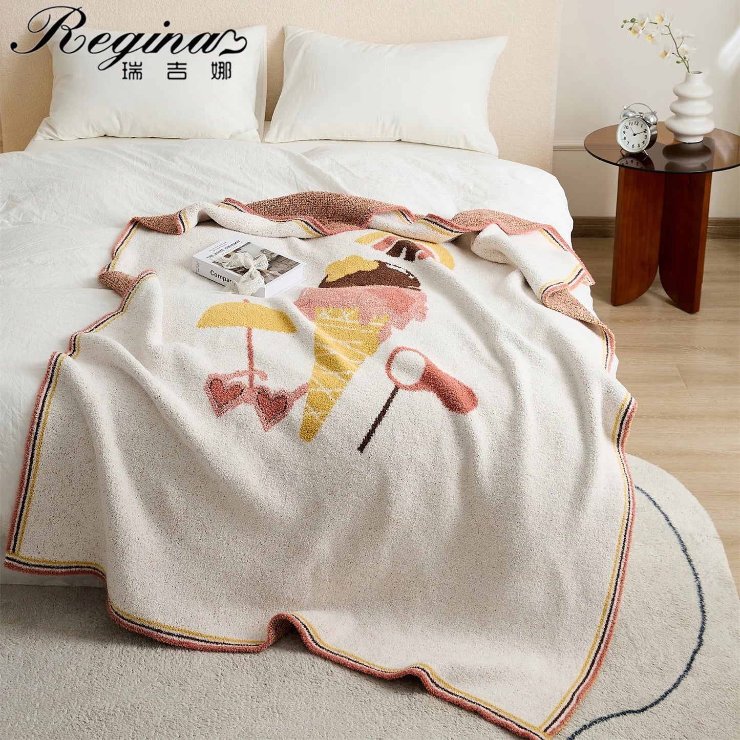 DecorBites™ Kawaii Bee Pattern Cozy Blanket - Super Soft White Spot Edge Design