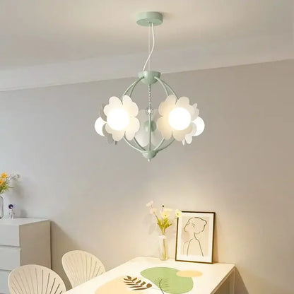 Lámpara de araña LED DecorBites™ con forma de flor: Estilo retro francés para dormitorio, sala de estar y restaurante.