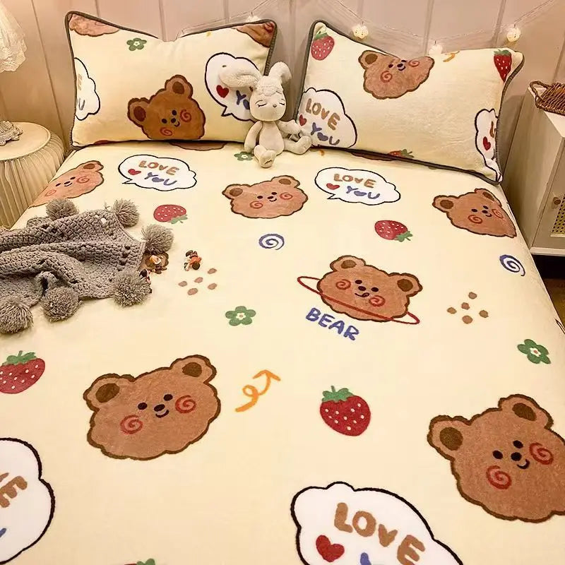 DecorBites™ Cozy Checkered Fleece Blanket for All Seasons