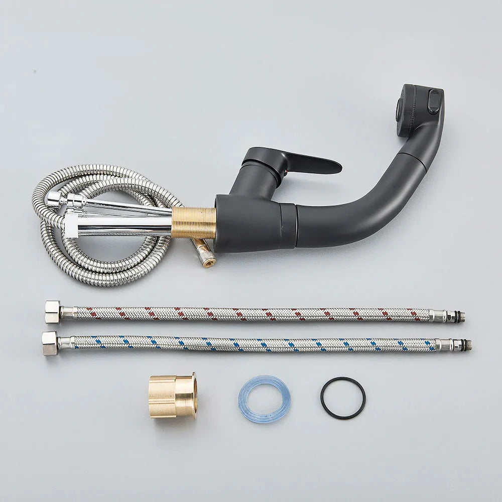 صنبور حوض أسود من DecorBites™: خلاط حوض قابل للسحب مع دوران 360 درجة ورذاذ ساخن وبارد