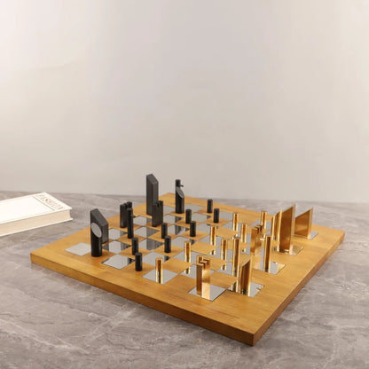 "Juego de ajedrez de bloques geométricos DecorBites™ - Tablero de ajedrez de madera y metal para decoración del hogar"