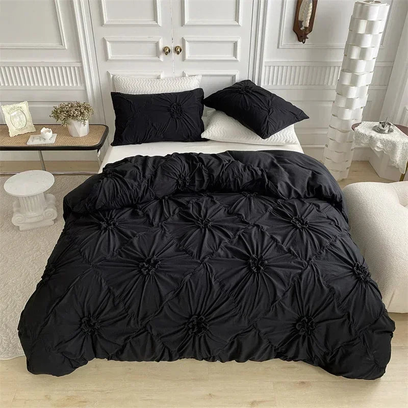 Decobites Twist Flowers Bedding Set, Queen Size, Pinch Pleated Crafts, 3D Design