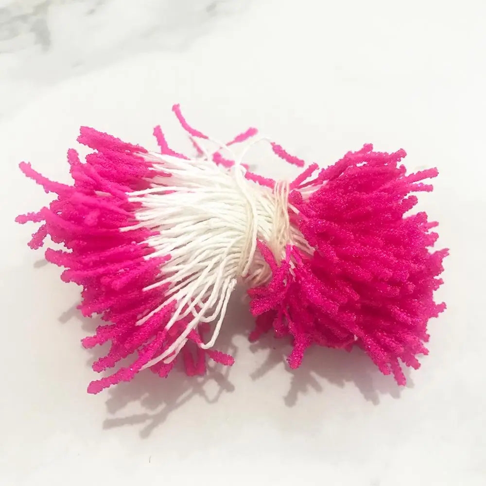 DecorBites™ Paquete de 200 piezas de bayas y estambres de flores de rosa roja mixtas para decoración DIY