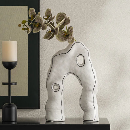 مزهرية سيراميك هندسية من DecorBites™ - زخارف تجريدية، ديكور منزلي