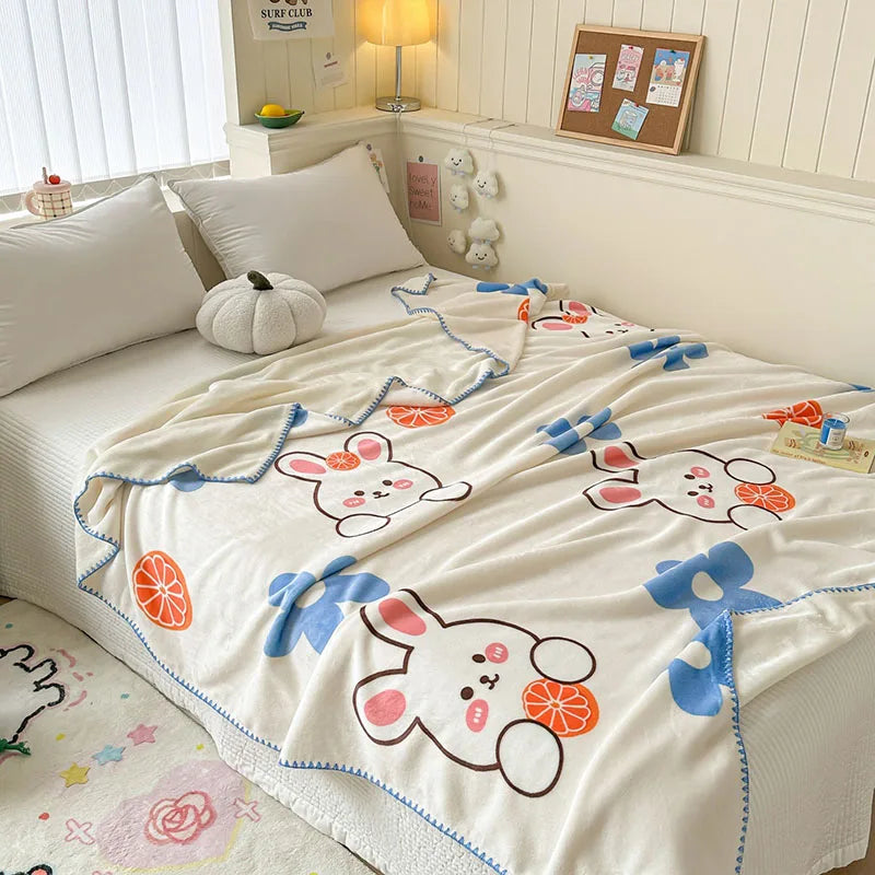 Manta de terciopelo color leche DecorBites™: Diseño bonito, cálida, multifuncional, ideal para el sofá y para viajes.