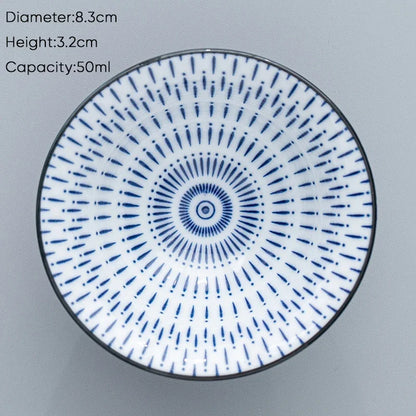 كوب شاي الكونغ فو من سيراميك ديكوربايتس™ باللونين الأزرق والأبيض، وكوب إسبريسو من البورسلين على الطريقة اليابانية