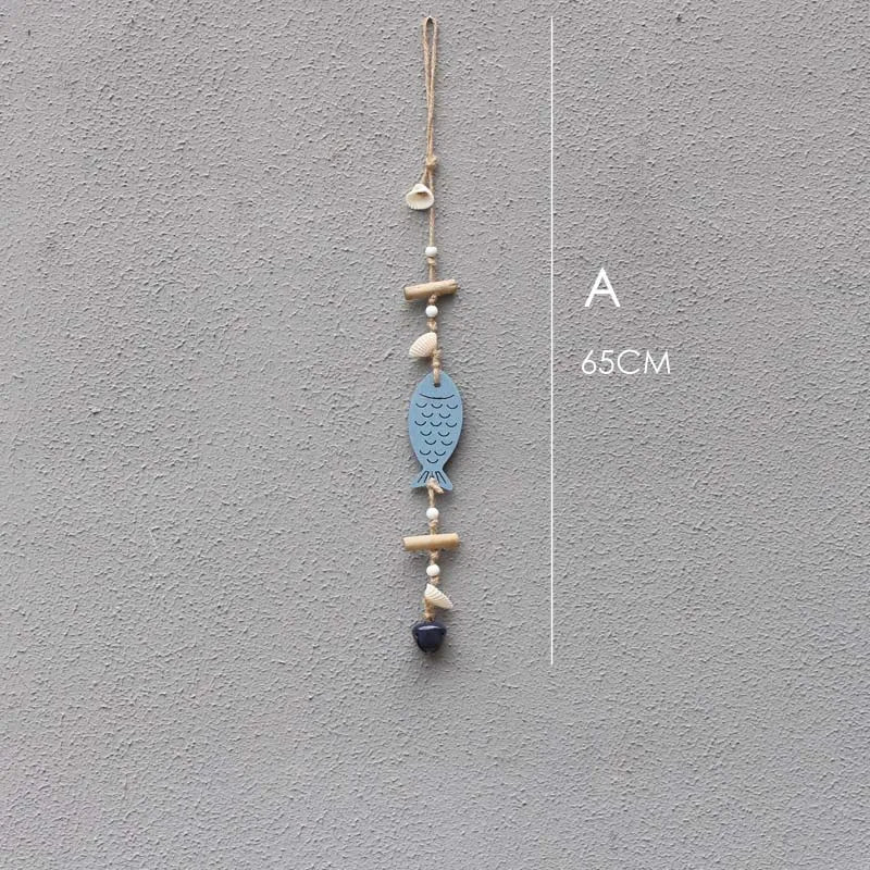 ديكور بايتس™ - قلادة على شكل سمكة زرقاء على شكل خادمة بحرية مصنوعة من أجراس خشبية عائمة لتزيين الحائط