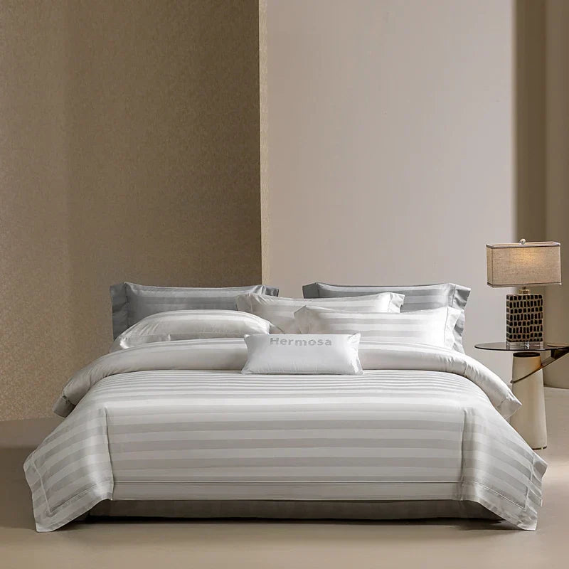 Decobites Silky Satin Jacquard Egyptian Cotton Bedding Set incl. Duvet, Sheet, Fitted Sheet & Pillowcases