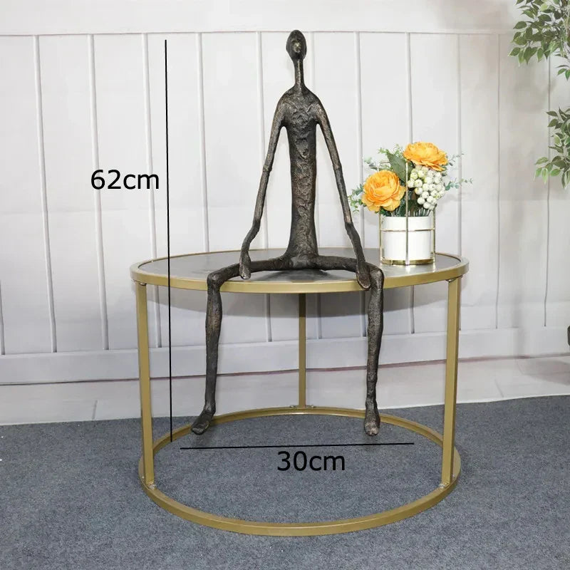 ديكوربايتس™ - منحوتة معدنية تجريدية لشخص أسود من الحديد الزهر لتزيين سطح المكتب