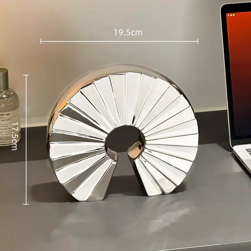 ديكوربايتس™ - منحوتة زخرفية هندسية من السيراميك على شكل مروحة لديكور المنزل