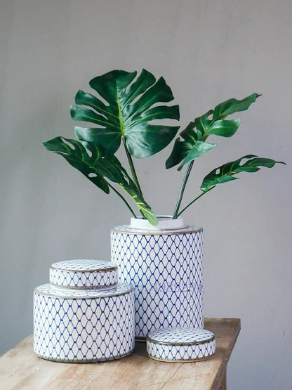 DecorBites™ Chinese Retro Ceramics Golden Vase with Cover for Home Décor and Organization