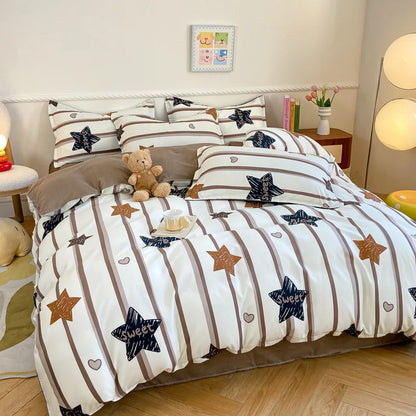 DecorBites™ Animal Pattern Bedding Set - King/Queen Size Quilt Set for Comfortable Home.
