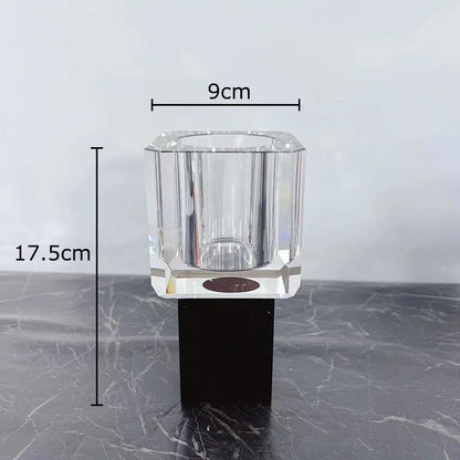 مزهرية زجاجية مربعة هندسية من ديكور بايتس™، زهور صناعية، تنسيق زهور عصري