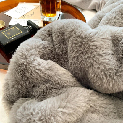 Decobites Faux Rabbit Fur Luxury Winter Blanket for Beds