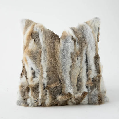 Fundas de cojín decorativas hechas a mano de piel de conejo color marfil y leonado de DecorBites™ - Decoración moderna de lujo