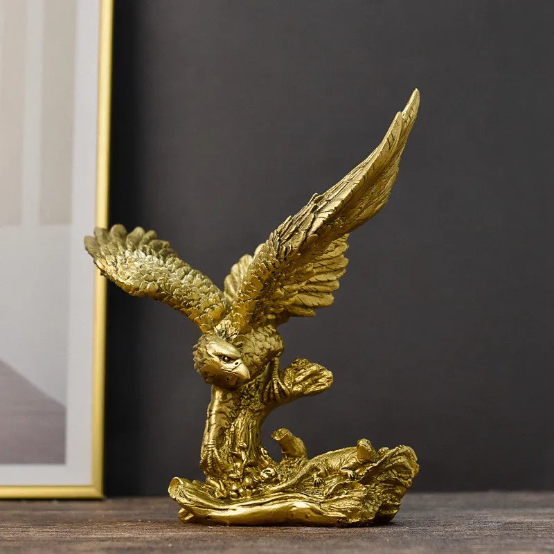 Escultura de Resina Águila Real Dorada™ Decorbites Decoración para el Hogar Figura de Halcón