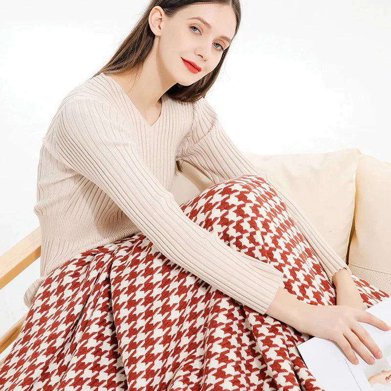 DecorBites™ Houndstooth Throw Blanket