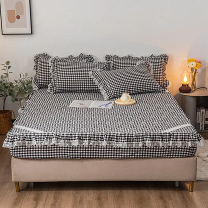 Decobites Cotton Plaid Stripe Ruffles Bedding Set with Lace Accents