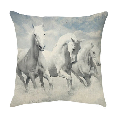 Funda de almohada DecorBites™ con estampado de caballo al galope: Funda de cojín de lino con estampado de caballo salvaje para decoración del hogar.