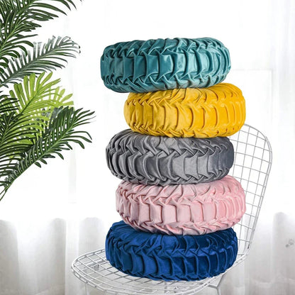 وسادة مخملية دائرية بتصميم عجلة سيارة قرع ثلاثية الأبعاد من DecorBites™ لتزيين الأريكة