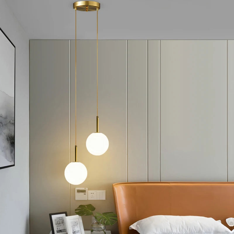 Nordische Glas-Kugelleuchten Pendellampen Spannung 110V 220V Heimdekoration Esszimmer Schlafzimmer Nachttisch Eck-Hängeleuchten für die Decke