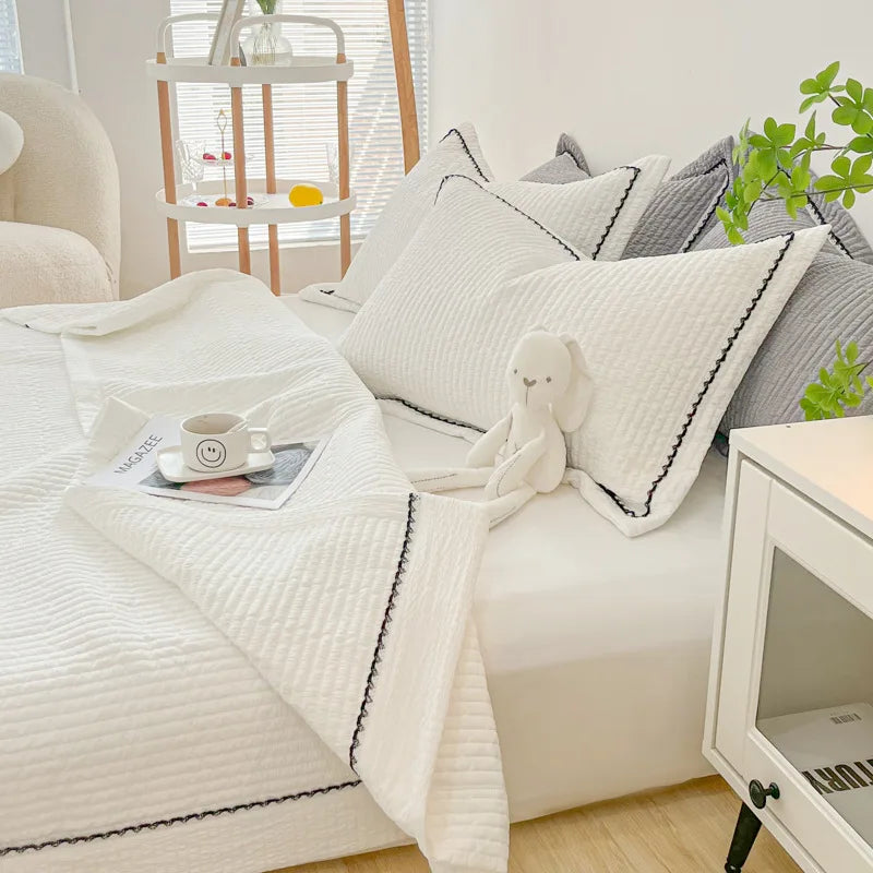Bubble Yarn Quilted Comforter