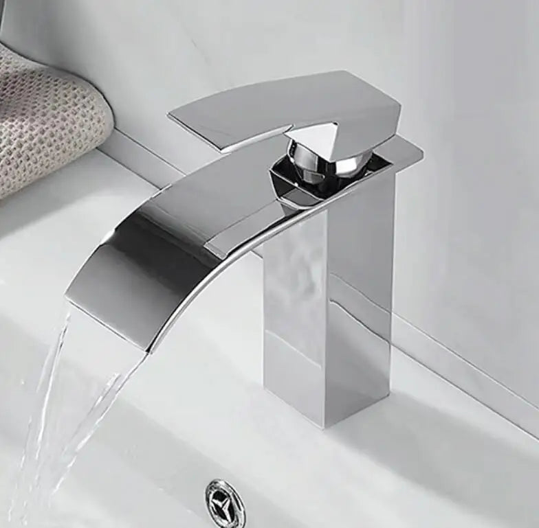 Grifo de baño oro rosa de latón Decorbites™: Mezclador de cascada para lavabo