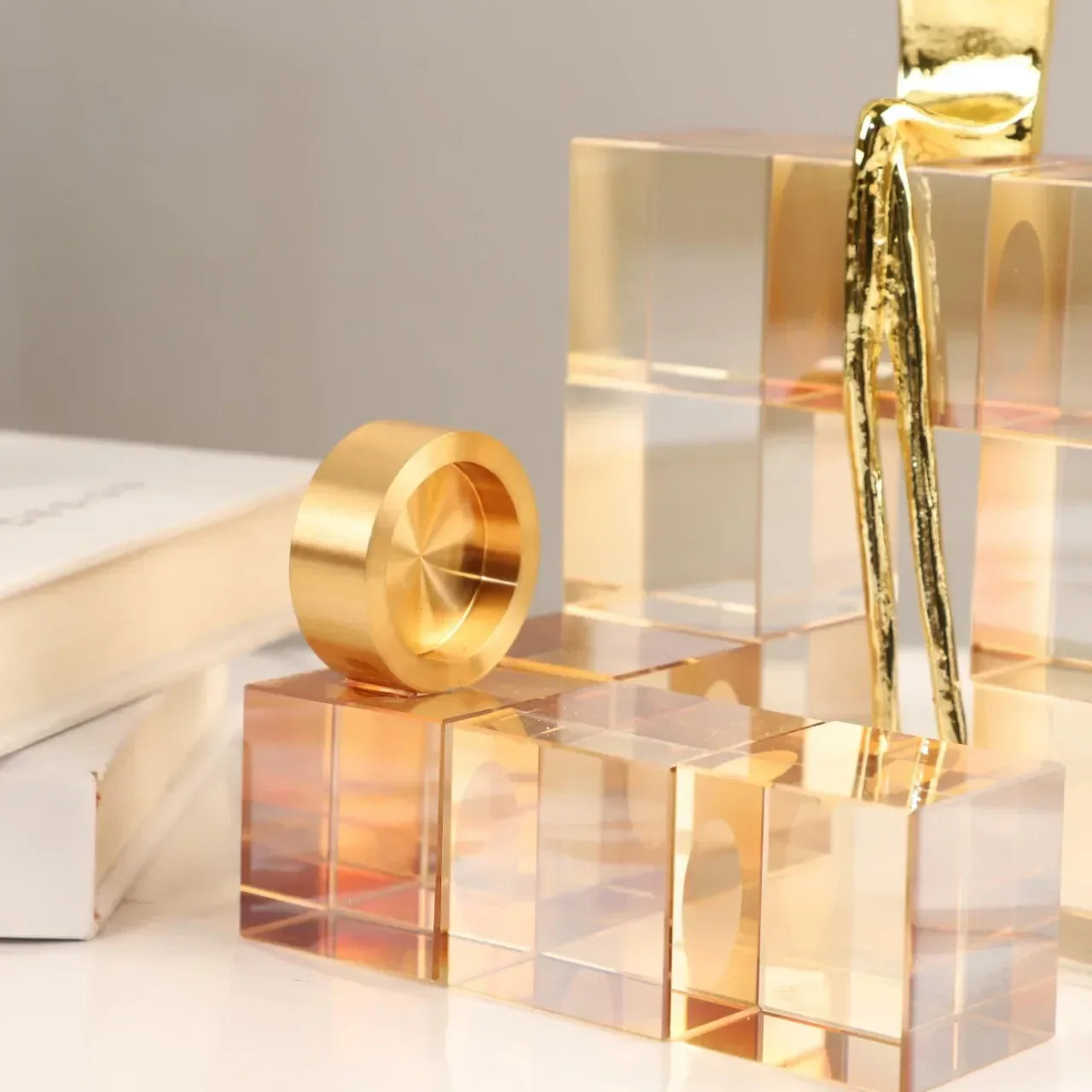 ديكوربايتس™ - زينة درج هندسية من الكريستال، منحوتة معدنية ذهبية