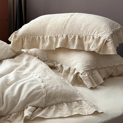 Decobites Linen Vintage Jacquard Lace Ruffles Bedding Set: Duvet Cover, Sheet, Pillowcases