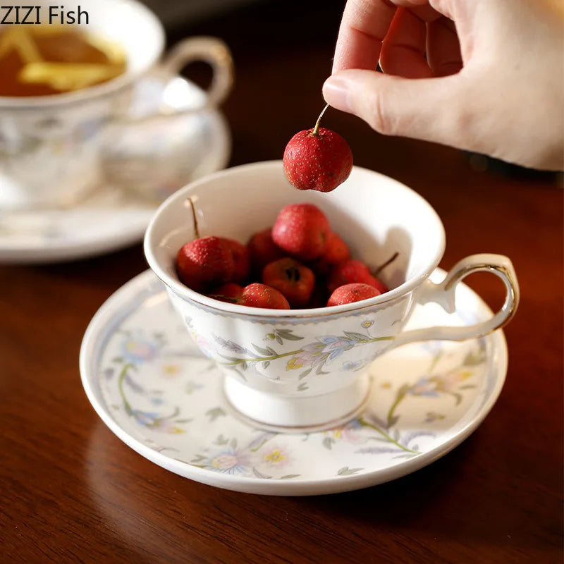 Decorbites™ Spitzen-Blumen-Keramik-Tasse- und Untertassenservice für elegantes Essen und Teezeit