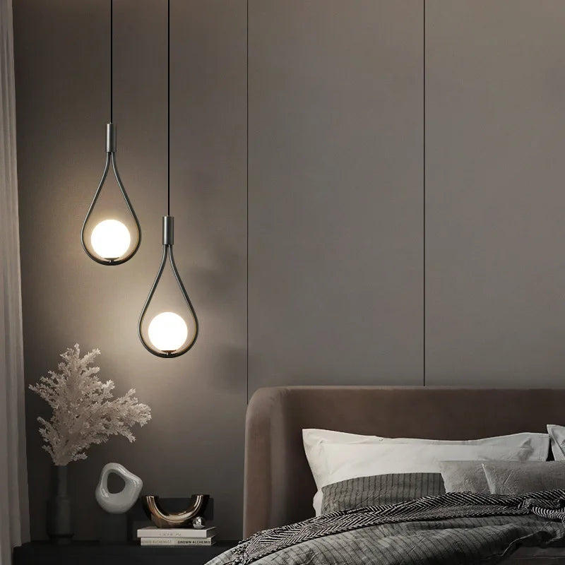 Lámpara colgante de hierro dorado Decorbites™ con gotas de bola de cristal para iluminación de dormitorio