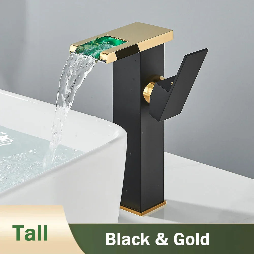 Grifo de Lavabo en Cascada LED Negro Decorbites™: Montado en Cubierta Mezclador Hidroeléctrico