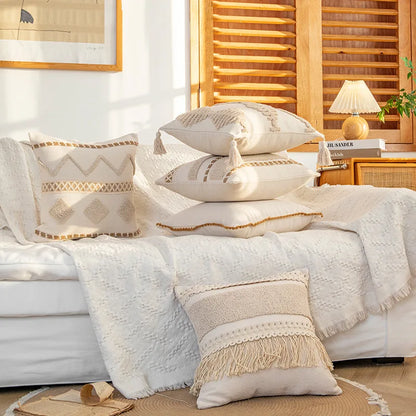 غطاء وسادة هندسي من DecorBites™ مزخرف بشراشيب مصنوعة يدويًا ومنسوج بنقشة مرقعة