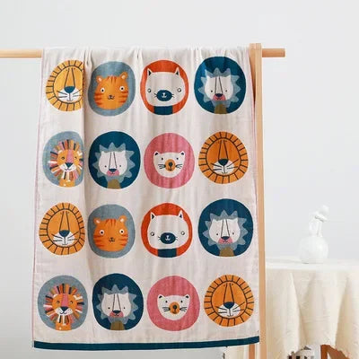 DecorBites™ Lions Bath Towel - Absorbent & Quick-Drying Cotton Towel for Adults & Kids