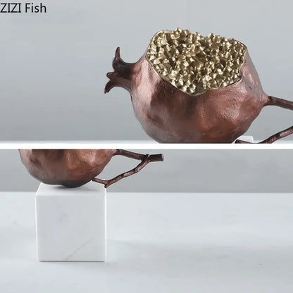 Decoración de escritorio DecorBites™ Escultura de granada dorada