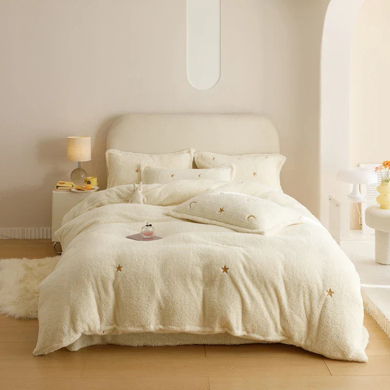 DecorBites™ Berber Fleece Star Bear Embroidery Bedding Set - Cream White, Winter Home Textiles