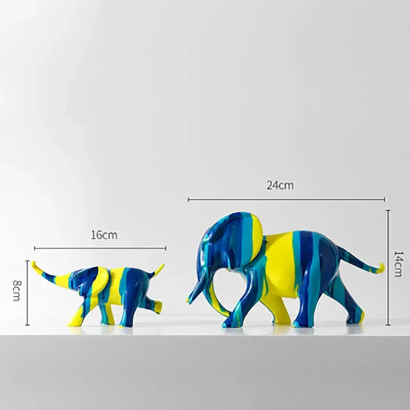 مجموعة تماثيل الحيوانات الراتنجية من DecorBites™: تمثال تجريدي لحصان وبقرة وكلب مصارعة ثيران فرنسي