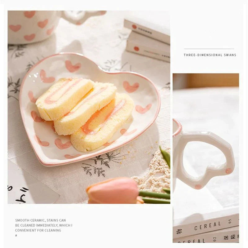 طقم فناجين قهوة وصحن DecorBites™ سعة 250 مل بمقبض على شكل قلب، قلوب وردية مرسومة يدويًا