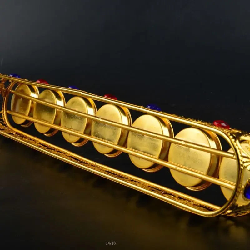 حامل شمعدان مرصع بالجواهر من DecorBites™ لمذابح وديكورات الزفاف البوذية.