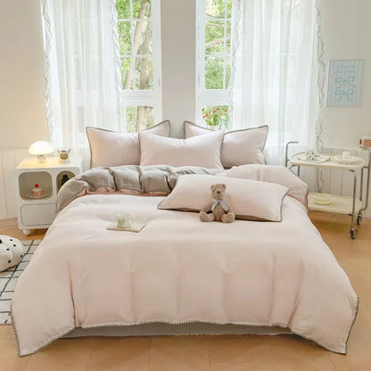 Juego de cama DecorBites™ de algodón de doble capa: funda lisa suave y delicada con la piel para cama individual o queen.