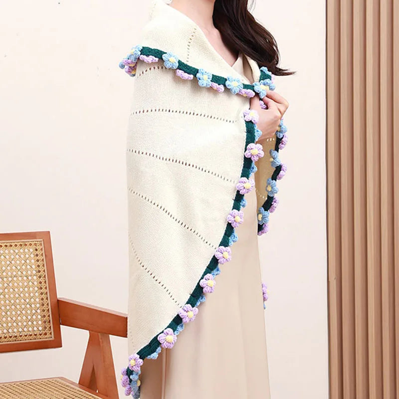 DecorBites™ Elegant Daisy Bouquet Soft Blanket for Office Sofa, Multi-Functional Nap Shawl & Cushion